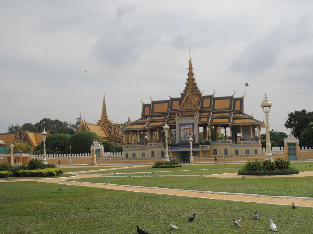 Golden Boat Guesthouse Phnom Penh Luaran gambar